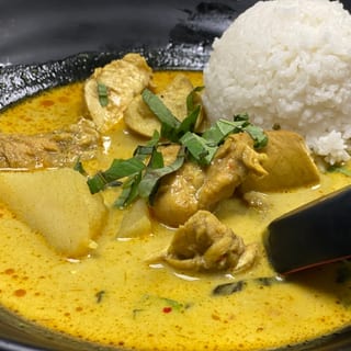 INFERNAL CHICKEN CURRY